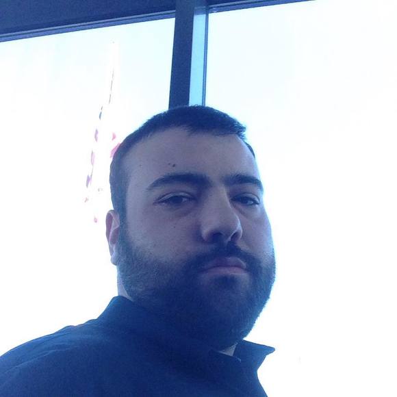 Meet your Posher, Peter - Picture 1 of 1